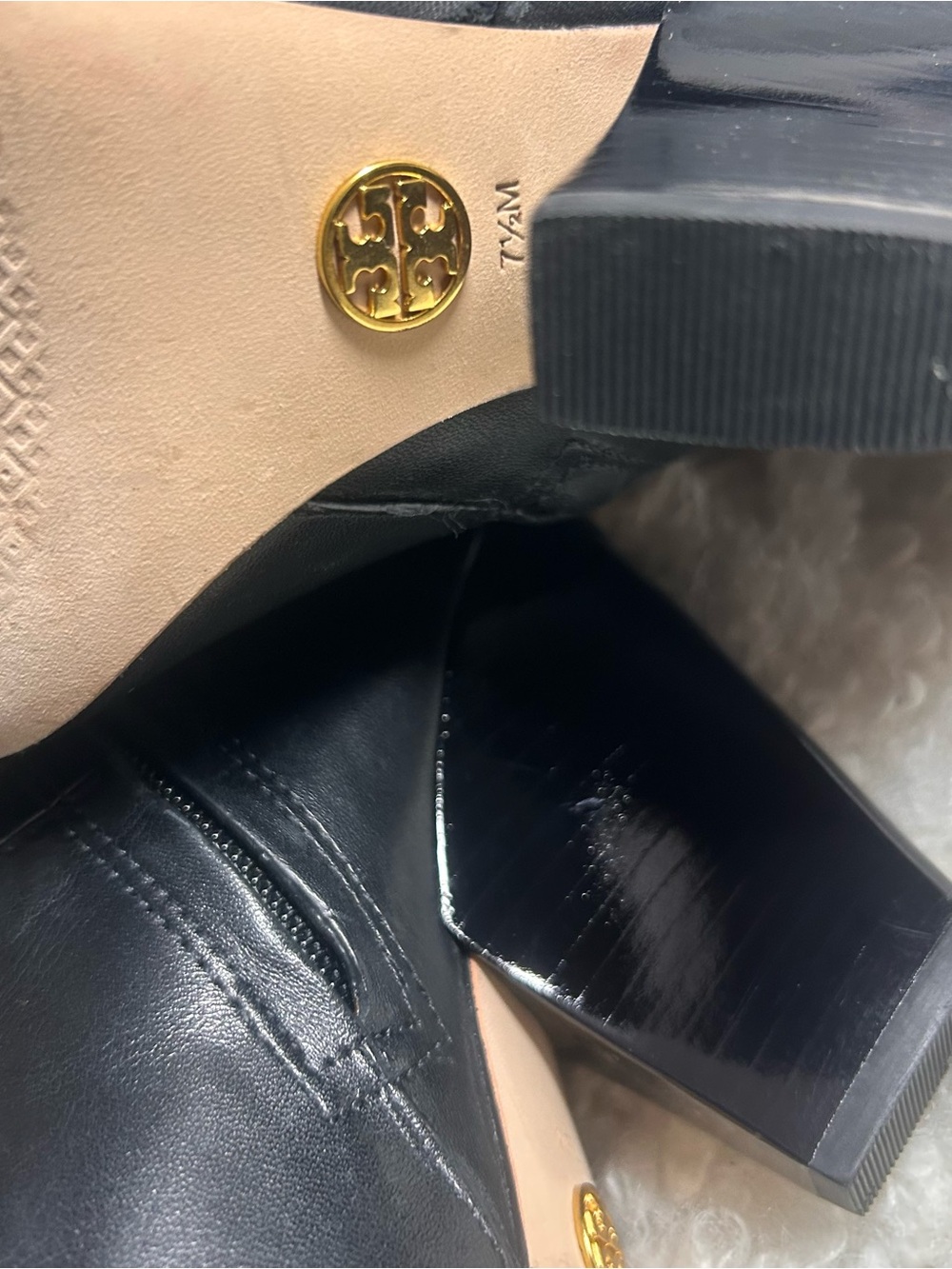Tory Burch black genuine leather boots with wide heel and gold detail size 7.5 - Picture 6 of 9